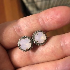 Round Sorrelli Light Pink Studs